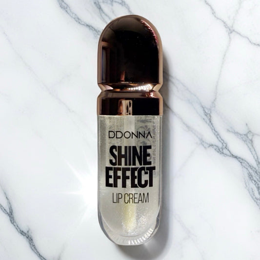 Lip shine effect