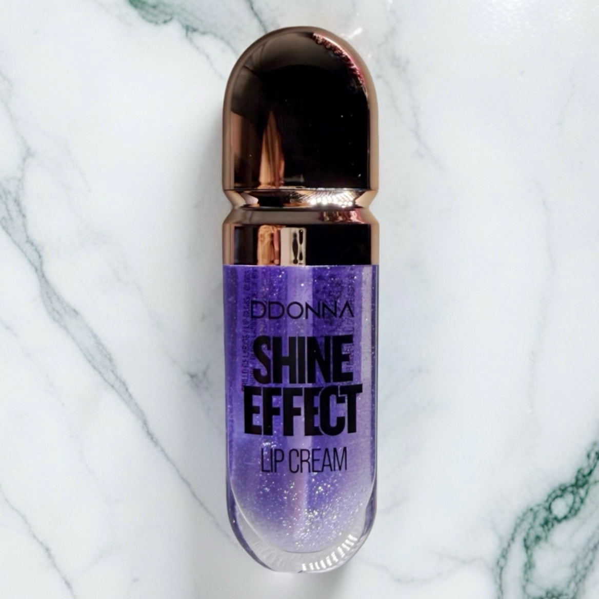 Lip shine effect